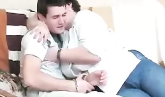 Молодой человек трахнул зрелую толстую мачеху