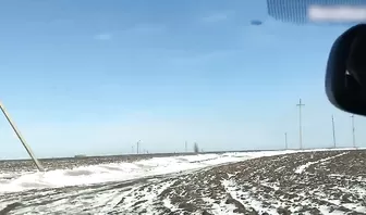 Секс в автомобиле у девушки зимой